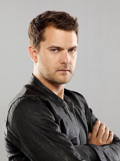 Consultor Peter Bishop (Joshua Jackson)