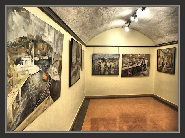 BEGUR-PINTURA-SALA D´ART-ESCOLES VELLES-EXPOSICIO-FOTOS-PINTOR-ERNEST DESCALS-