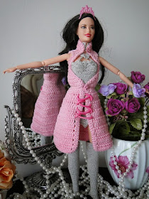 Barbie bruxinha de Pecunia MillioM