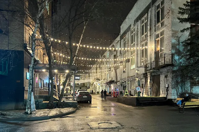 Столярный переулок, бизнес-центр «Рассвет» – бывшая территория Московского машиностроительного завода «Рассвет»
