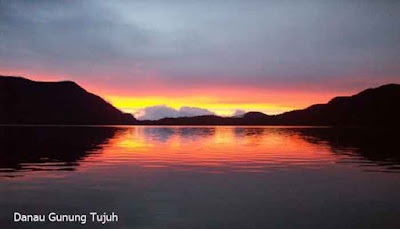 Danau Gunung Tujuh