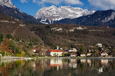 Image of Annecy lake in Talloires