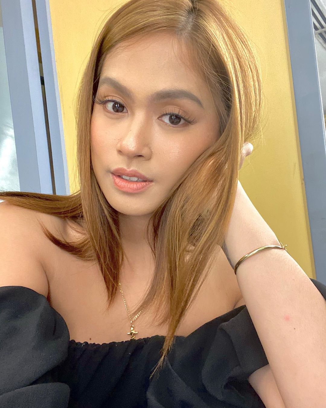 Lars Pacheco – Most Beautiful Trans Filipina Girl Instagram