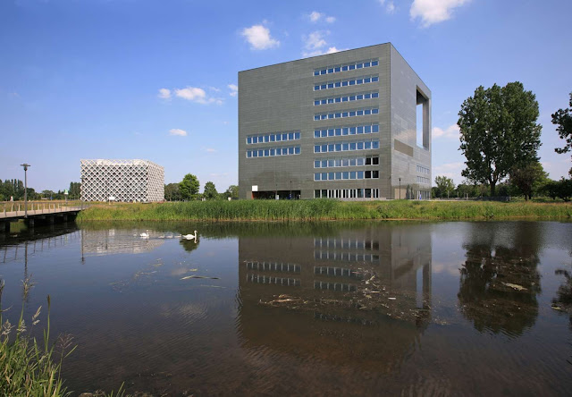02-Orion-Wageningen-University-by-Ector-Hoogstad-Architecten
