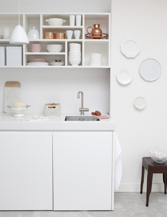 Pure white interiors by Kim Timmerman