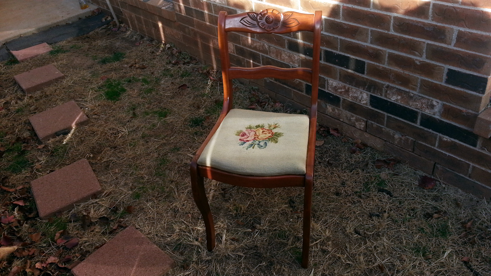 VINTAGE Tell City Chair Co. Carved ROSE BACK Antique NEEDLEPOINT Chair (Oklahoma City) $69