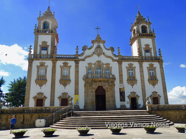 Igreja da Misericórdia, fachada estilo barroco do século XVIII, localizada em frente à Sé de Viseu numa das mais belas Praças de Portugal.