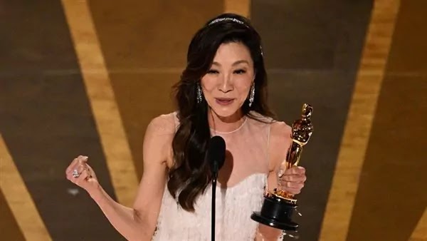 Oscar 2023 | Asian Michelle Yeoh wins Best Actress  Michelle Yeoh wins Best Actress at the Oscars 2023    Actress Michelle Yeoh succeeded in winning the Best Actress Oscar during the 95th Academy Awards ceremony, today, Monday, March 13, 2023, after competition for the award from actress Cate Blanchett.    Asian Michelle Yeoh won the Academy Award for Best Actress in a Leading Role for her role in Everything Everywhere All at Once, during the annual Academy Awards ceremony, at the Dolby Theater in Los Angeles, USA.    Movie Everything Everywhere  Everything Everywhere took home 7 Oscars Sunday night, including Best Picture, Director, Original Screenplay, Lead Actress, Supporting Actress, Supporting Actress and Editing.    The fantasy movie Everything Everywhere All at Once, starring Michelle Yeoh, topped the Academy Awards nominations this year with 11 nominations, while the German war movie All Quiet on the Western Front came with 10 nominations, and Martin McDonagh's black comedy Banshees of Inisherin came third with a score. 9 nominations.