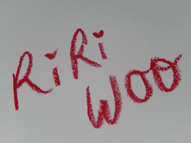 RiRi Woo by MAC