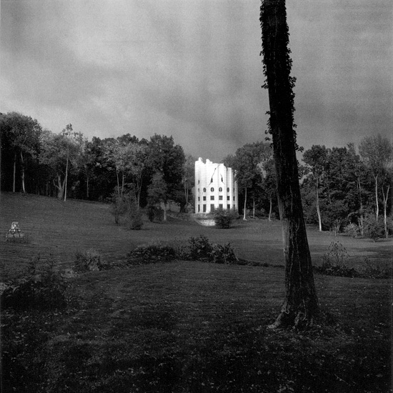 The Column House / The Désert de Retz