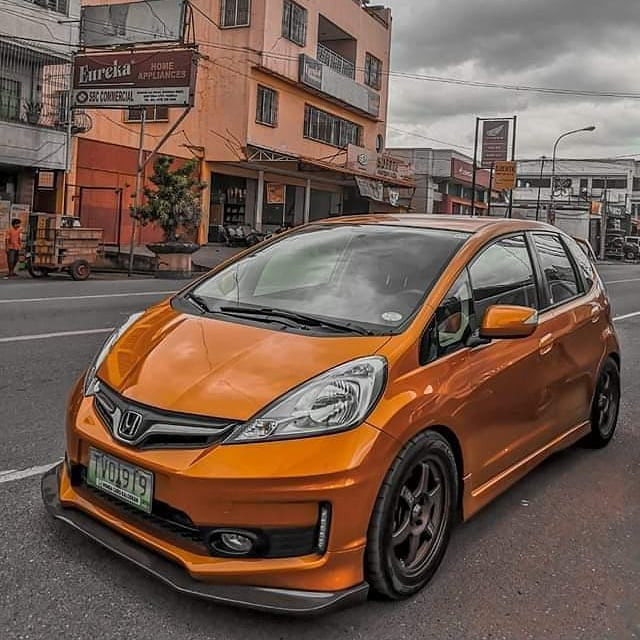 gambar modifikasi honda jazz 2004