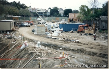 Fantasmic! Construction