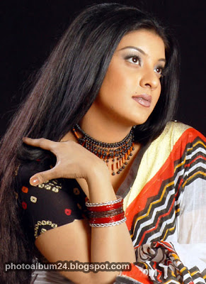 Bangladeshi Model and tv Actress Sadia Islam Mou
