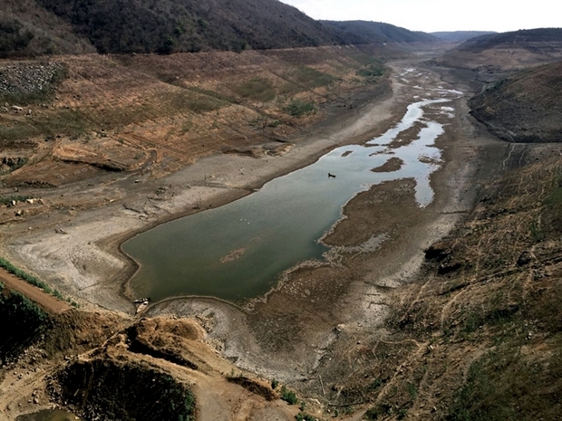 Hoje em colapso, Barragem de Jucazinho corre risco de romper quando voltar a acumular água