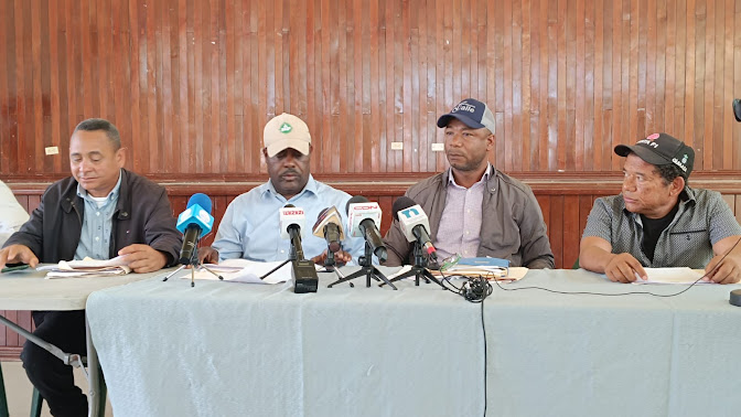 Productores de cebolla reclaman al Ministerio de Agricultura cumplir compromiso de pago.