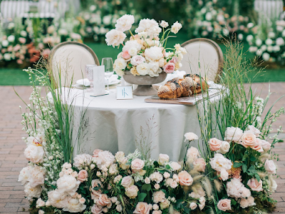 Ways to Select the Ideal Florist For Your Wedding event