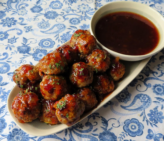 Cranberry & Apple Turkey Meatballs