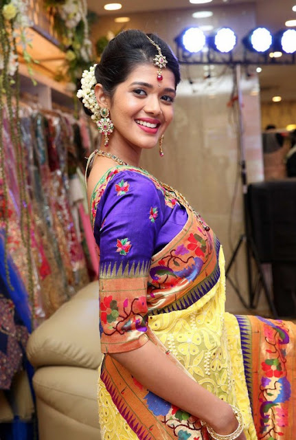 Telugu actress hot pics in saree