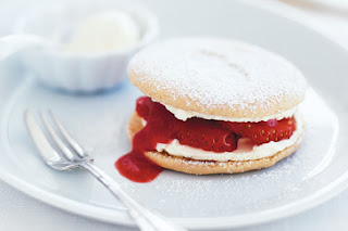 Valentine's Strawberry cheesecakes