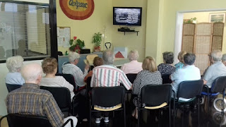 Usuàries d'Aviparc en la projecció de la pel.lícula