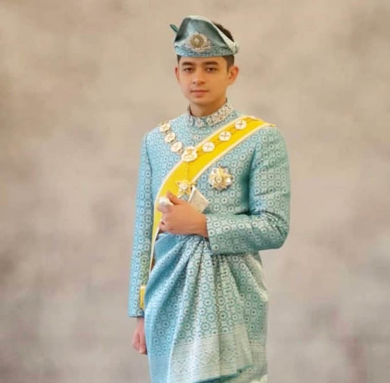 Ide Penting Tengku Mahkota Pahang, Miniatur Truk