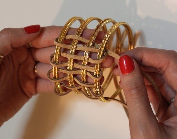 HandMadera: Leather wrapped bracelet DIY
