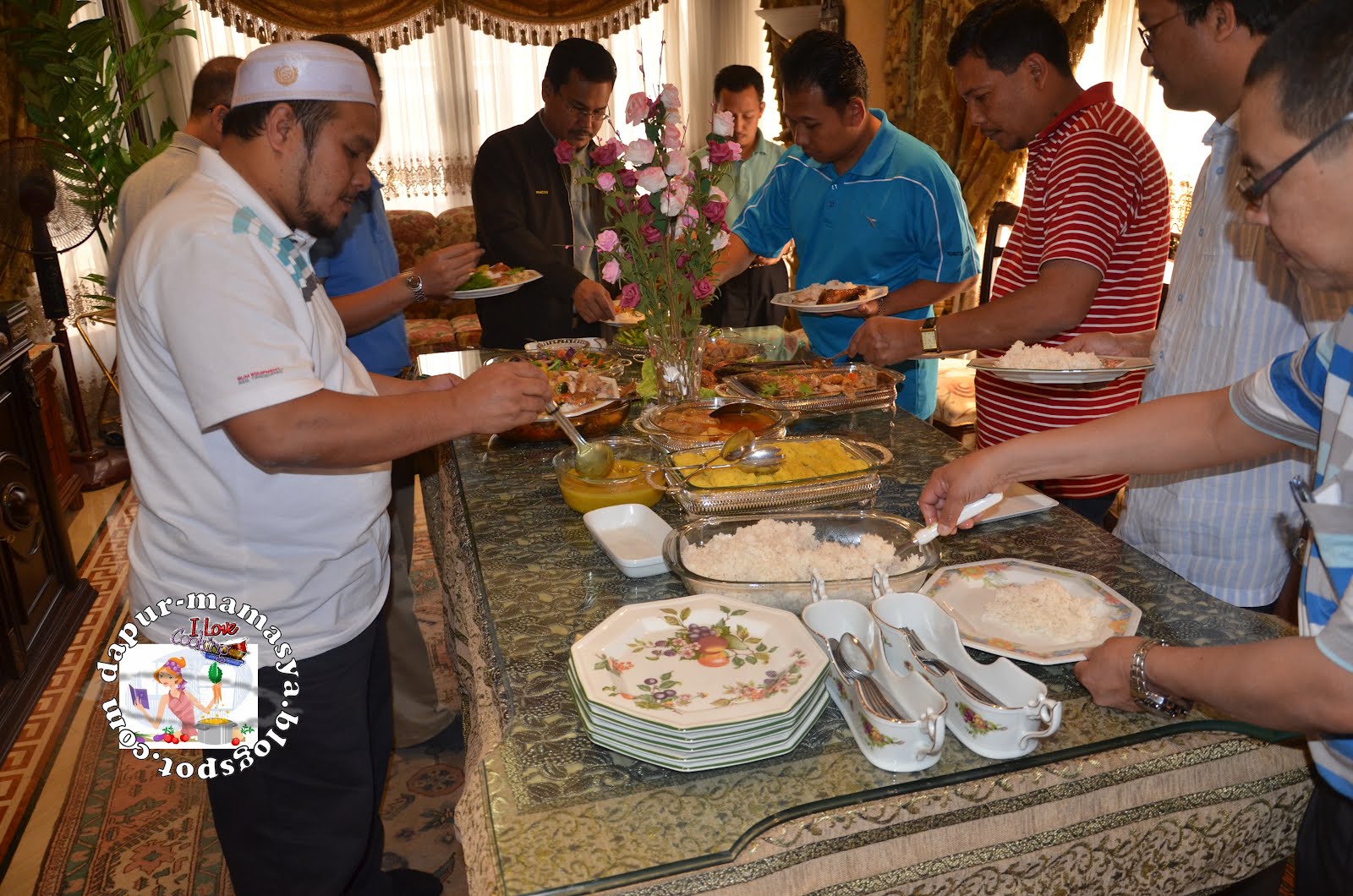 Dapur Mamasya: Hidangan lunch utk tetamu