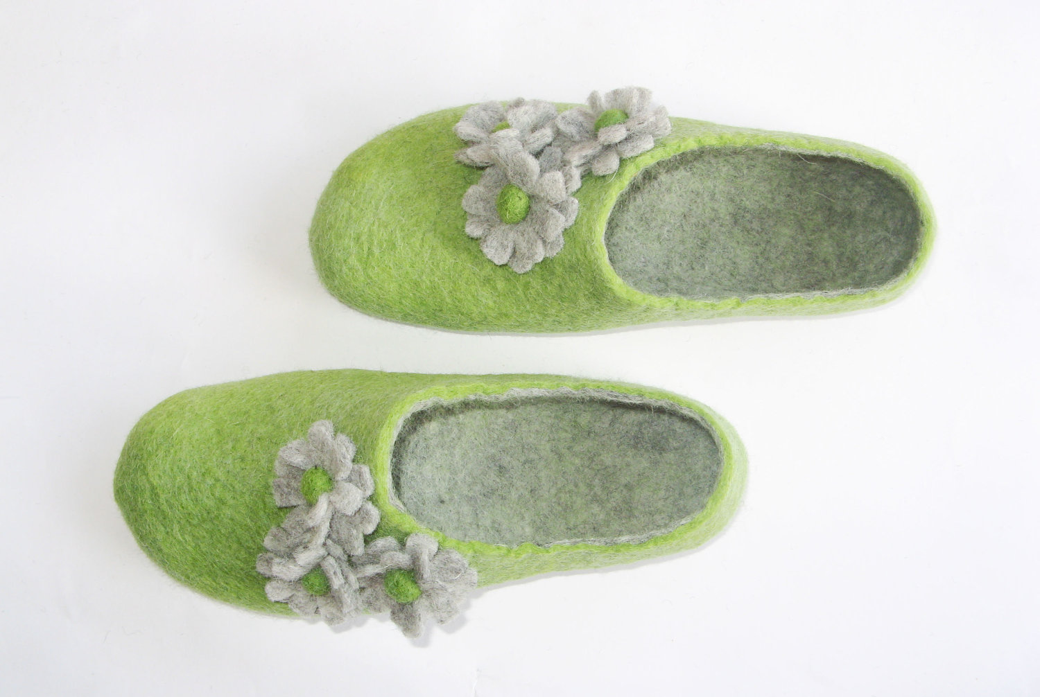 Gray Case Feet. cold for with Flowers. In Green  Felted  Cold feet of slippers slippers Custom