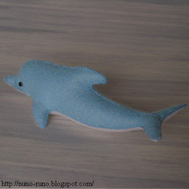 Felt dolphin