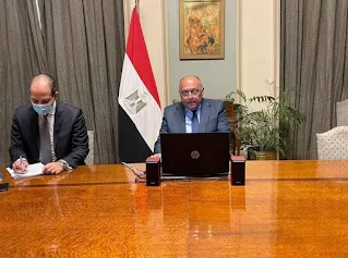 وزير الخارجية يؤكد تطلع مصر للاستمرار في تعزيز التعاون مع السوي