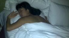 Wow! There are photos Jupe His back Looks Sleep