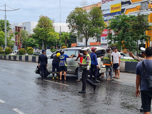 Polisi Lakukan Pemeriksaan Tabrakan Beruntun Libatkan Mobil DPKP Banjarmasin