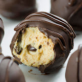 Peanut Butter Cheesecake Truffles #desserts #cakerecipe