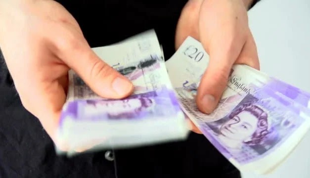Pound rallies as UK set to unveil spending plans