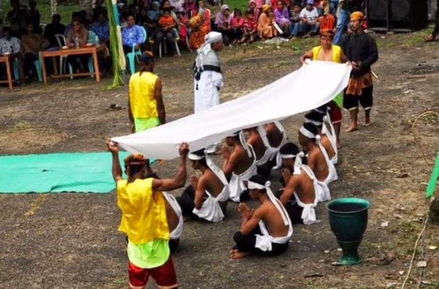 Upacara Tetaken, Sebuah Budaya di Kaki Gunung Limo Pacitan 