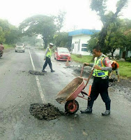 PERBAIKAN JALAN NGAWI