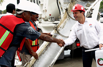 Cumple Paul Carrillo a cancunenses con obras que transforman y mejoran el entorno urbano