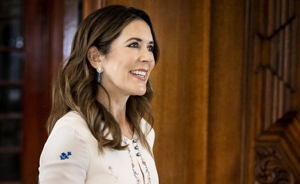 Crown Princess Mary wore a floral print midi dress from Vilshenko. Princess Mary wore Vilshenko Jerry floral print silk dress