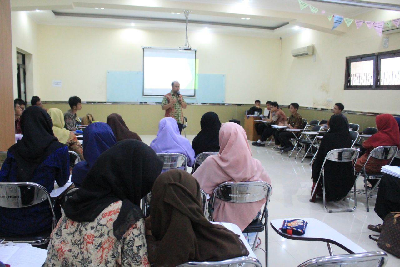 Kuliah Informal / Pdf Career Guidance And Counseling Program For Informal Education In Indonesia