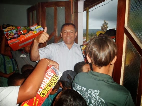 PIO JOSIVAL PRESTIGIA FESTA DA ASSOCIAÇÃO CASA DO SENHOR EM BOM CONSELHO