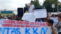 Aksi Damai AM3AU, Desak Polda Sumut Tangkap Bupati Madina
