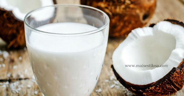 como fazer hidratação caseira com leite de coco