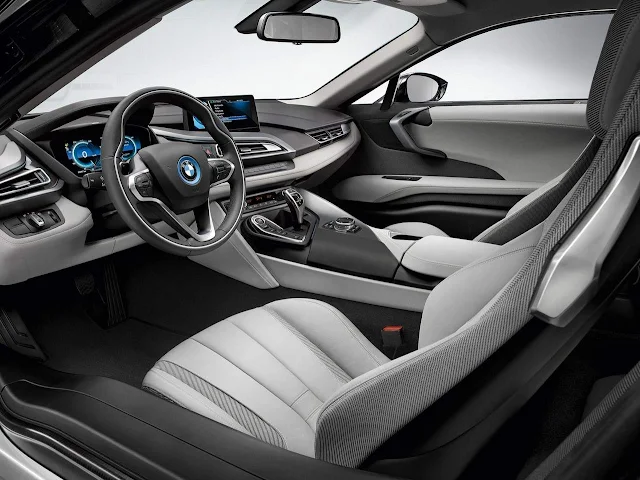 BMW i8 2015 - interior