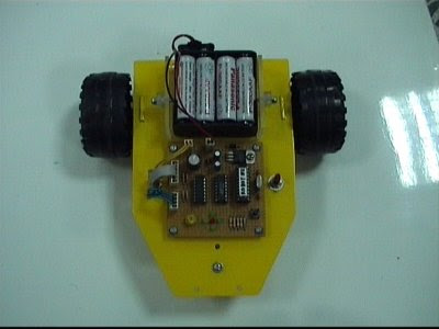 Prototipe Line Follower ROBOT
