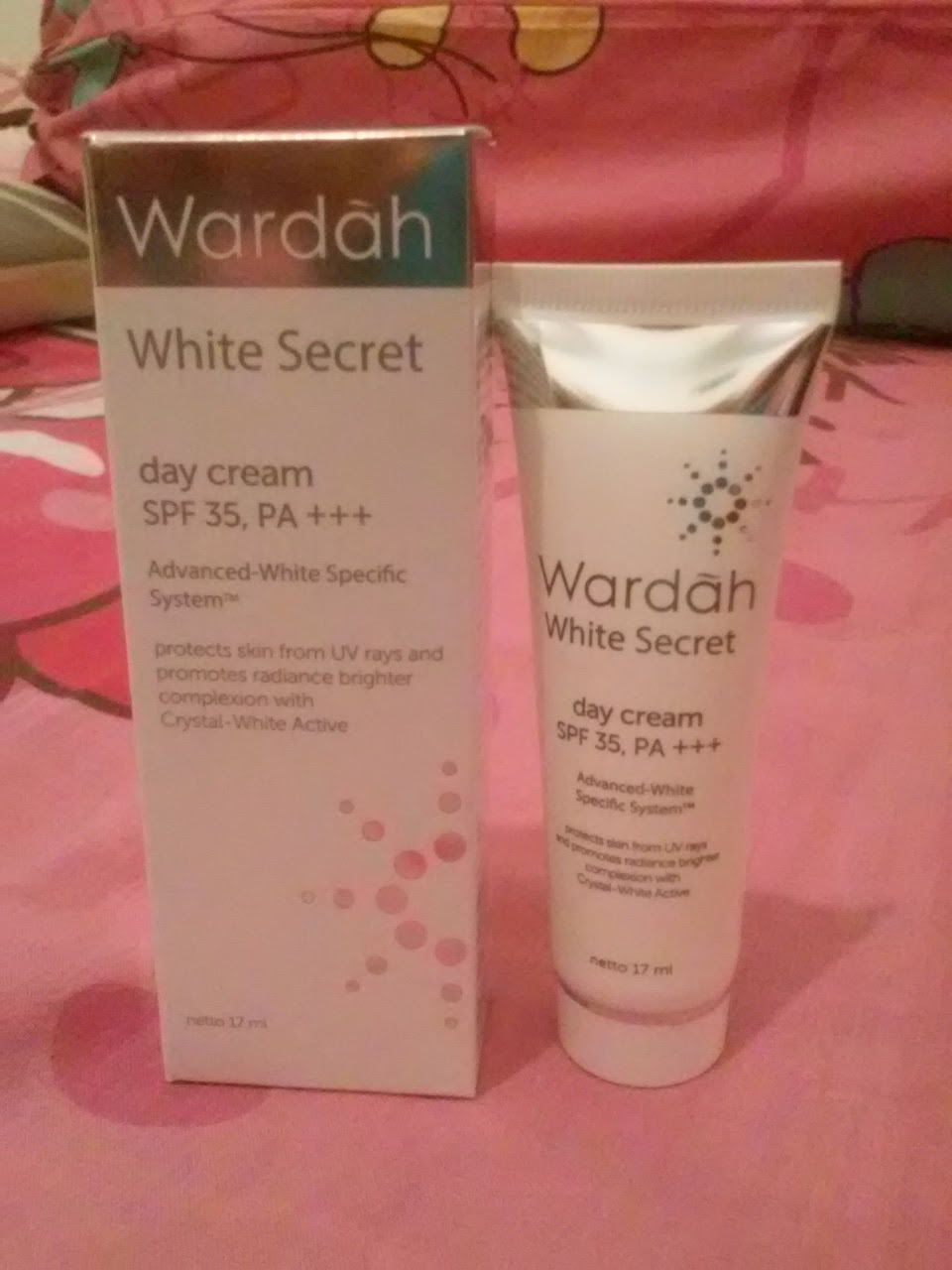 Review Wardah White Secret Day Cream SPF 35 PA Halal La Blog