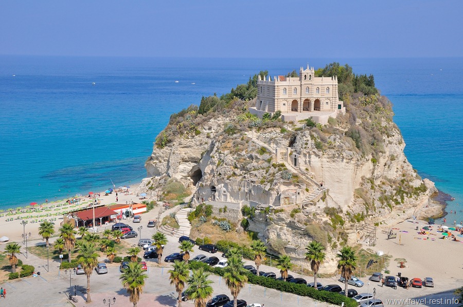 Santa Maria dell' Isola