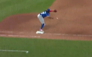 Vladimir Guerrero Jr. drops throw to first base, Blue Jays vs. Royals, 4/23/2024