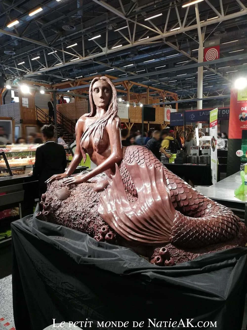 sculpture en chocolat sirène salon du chocolat 2022e