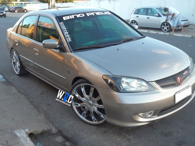 Civic com rodas aro 20"