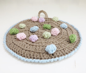 ByHaafner, crochet, potholder, bobble stitch, crab stitch edge